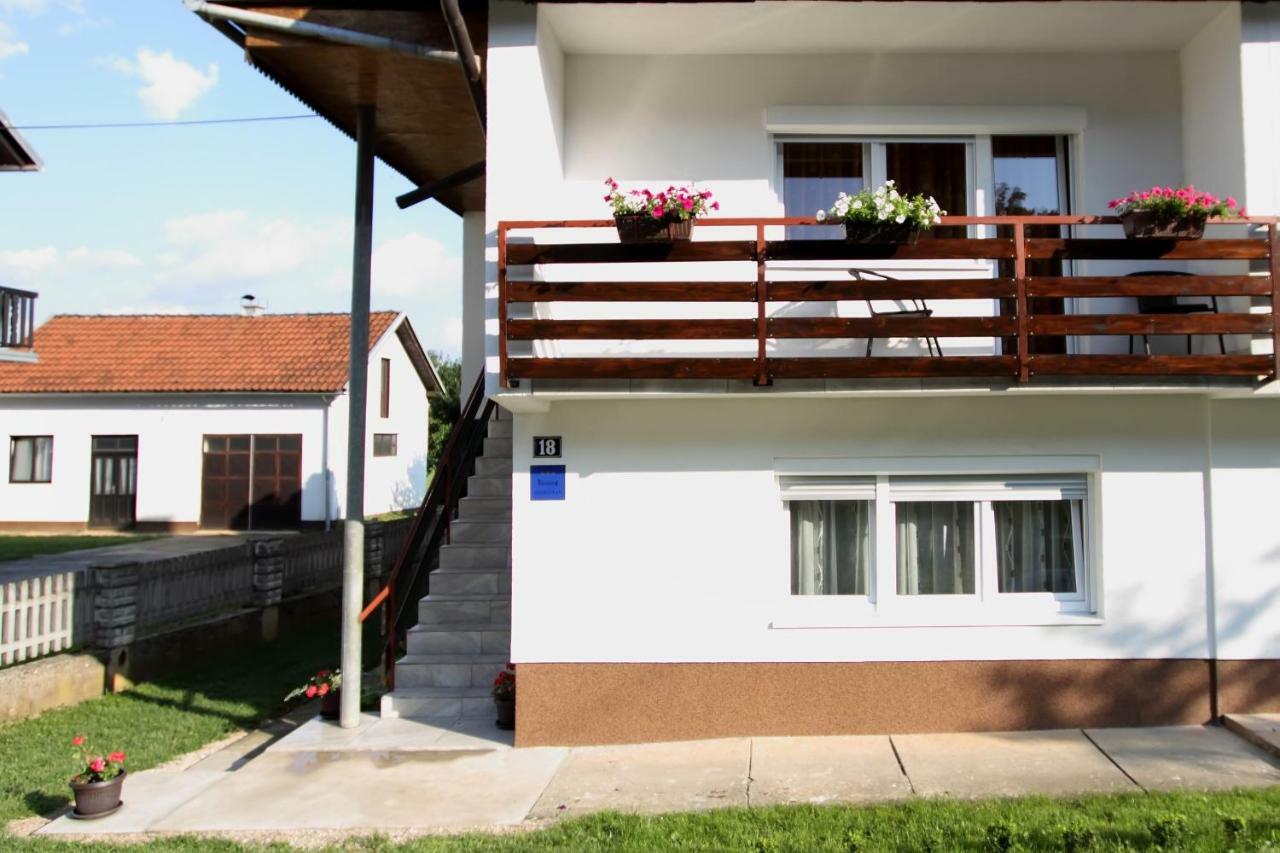 Nikolina I Katarina Apartment Otocac Ngoại thất bức ảnh